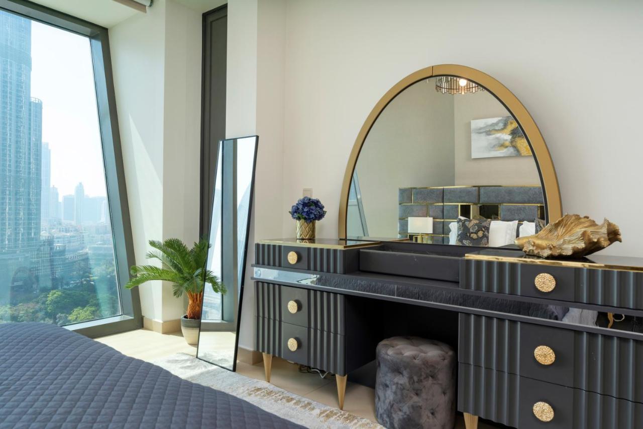 Prestige Living 1Br With Full Burj Khalifa View By Auberge دبي المظهر الخارجي الصورة