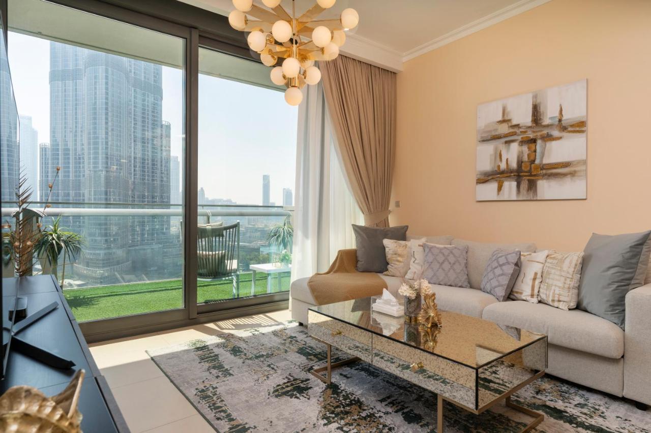 Prestige Living 1Br With Full Burj Khalifa View By Auberge دبي المظهر الخارجي الصورة