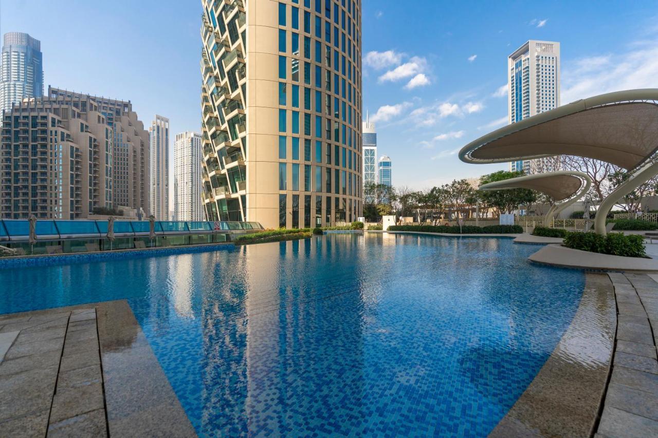 Prestige Living 1Br With Full Burj Khalifa View By Auberge دبي المظهر الخارجي الصورة