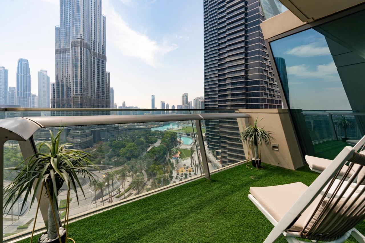 Prestige Living 1Br With Full Burj Khalifa View By Auberge دبي المظهر الخارجي الصورة