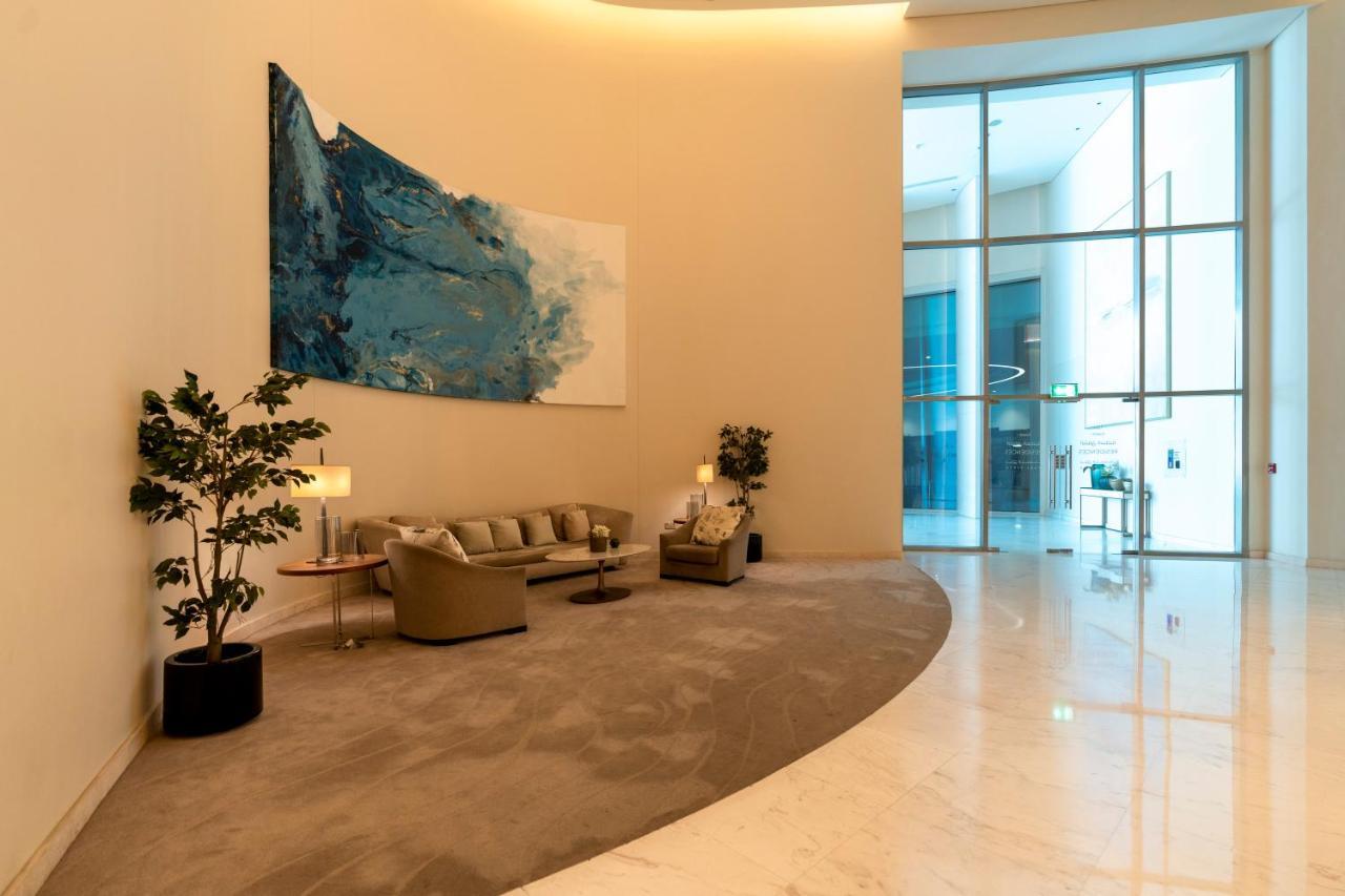 Prestige Living 1Br With Full Burj Khalifa View By Auberge دبي المظهر الخارجي الصورة